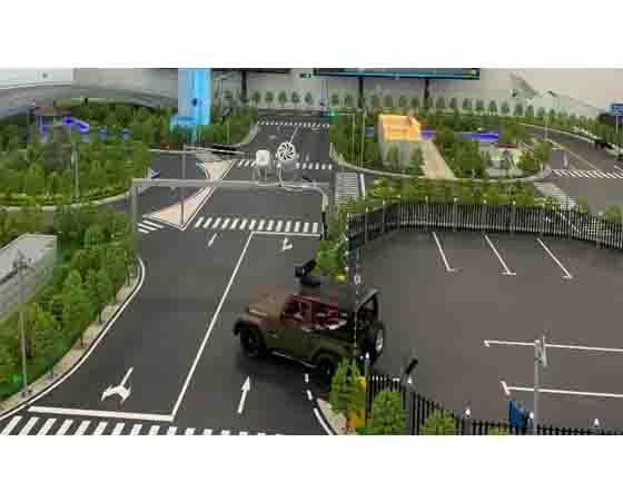 智能駕駛環(huán)境仿真沙盤(pán)(含路側(cè)設(shè)備).jpg